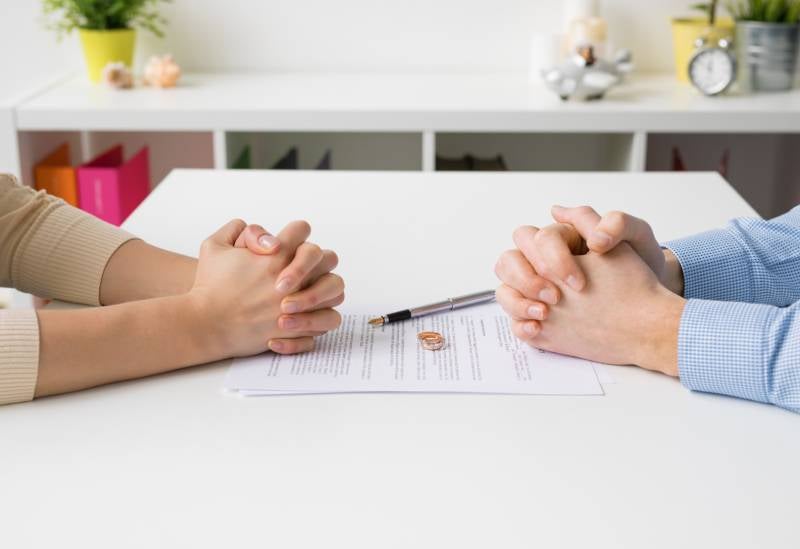 Planificación financiera y división de bienes en el divorcio